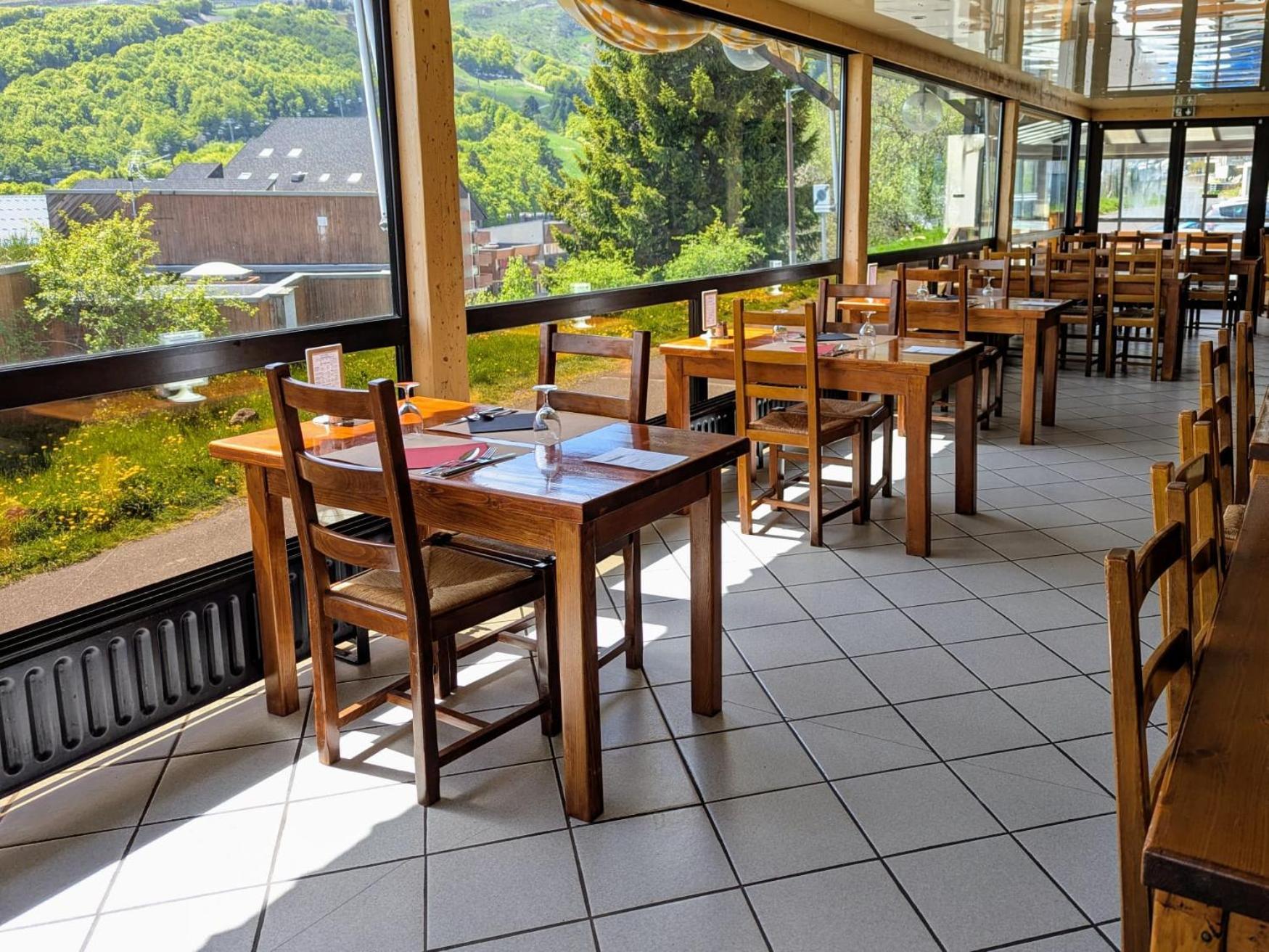 Gergovia Hotel Super Besse Exterior photo
