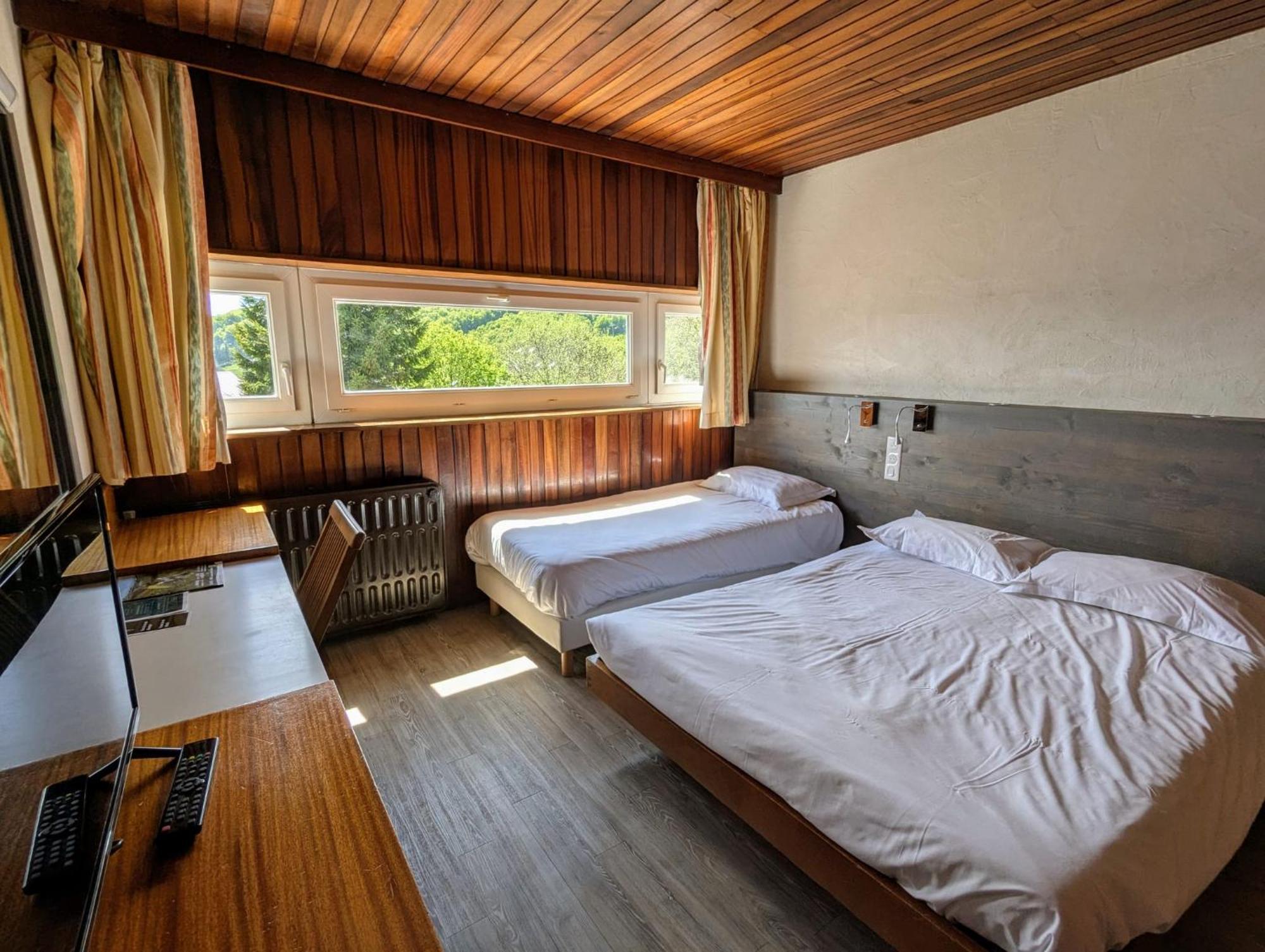 Gergovia Hotel Super Besse Exterior photo